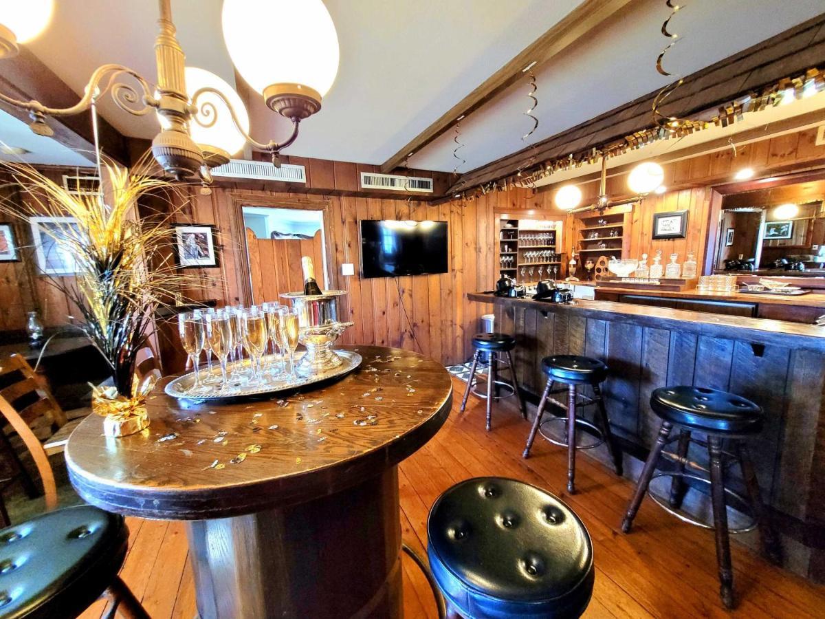 Inn Pump House & Skytop